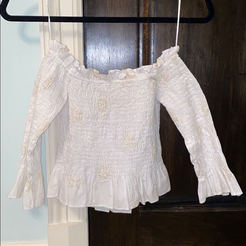 Off-the-shoulder top